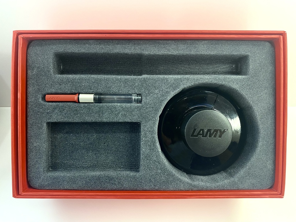 Strawberry Giftbox Starter Set 1 Pen T52 Blk